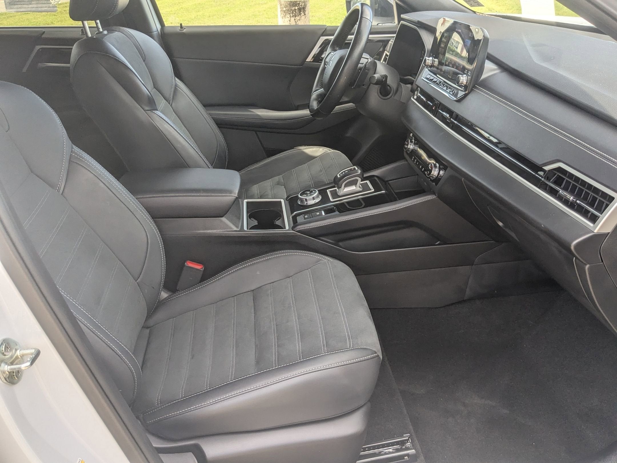 2024 Mitsubishi Outlander SE Black Edition