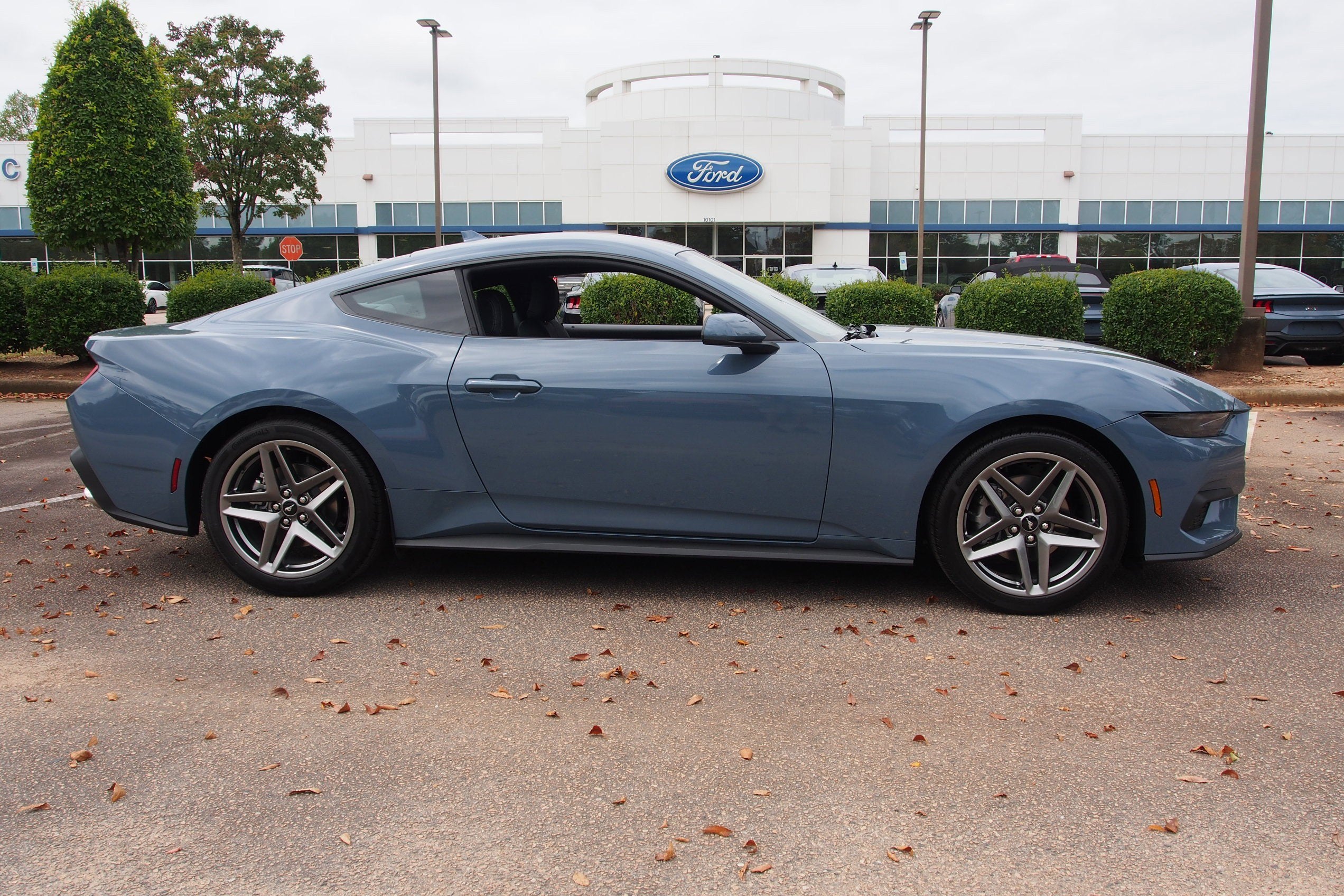 2025 Ford Mustang EcoBoost