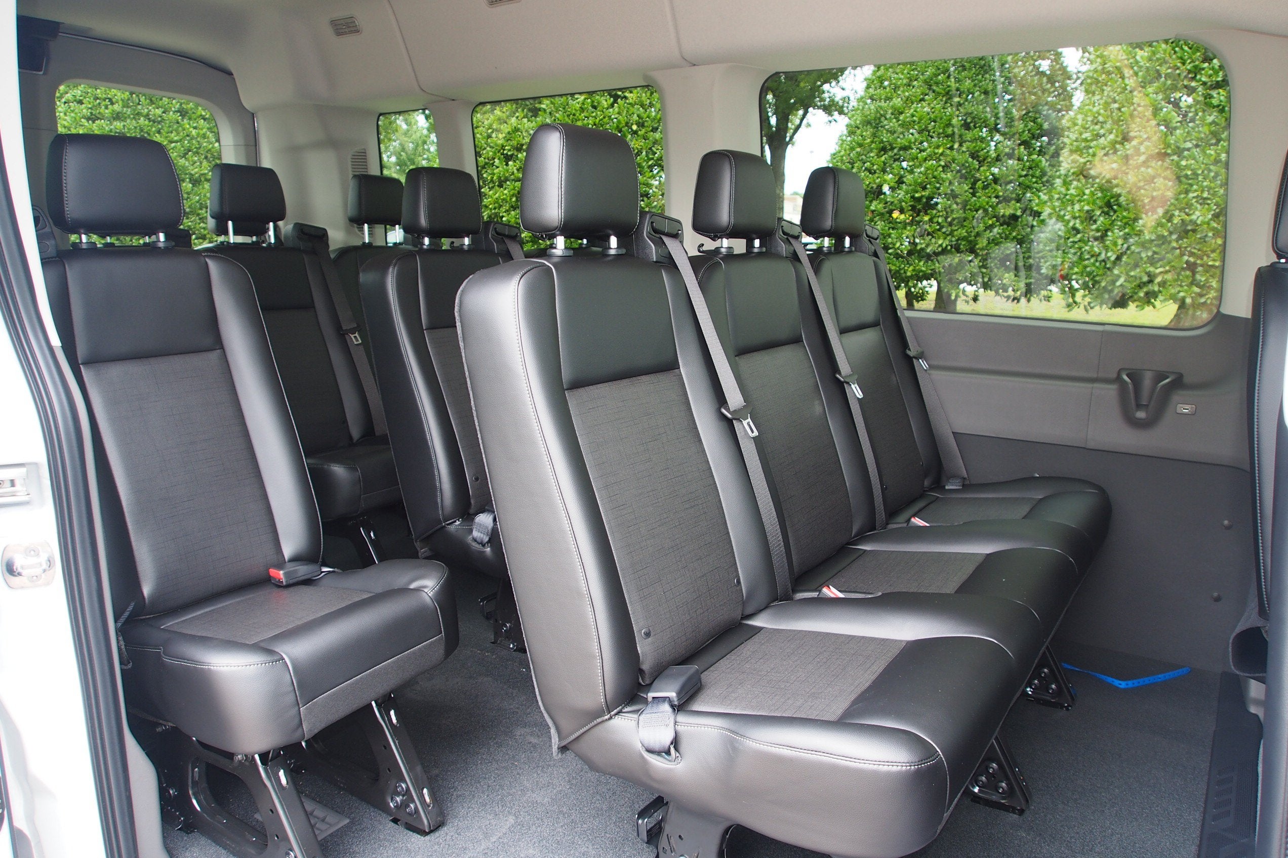2026 Ford Transit Passenger Wagon XL