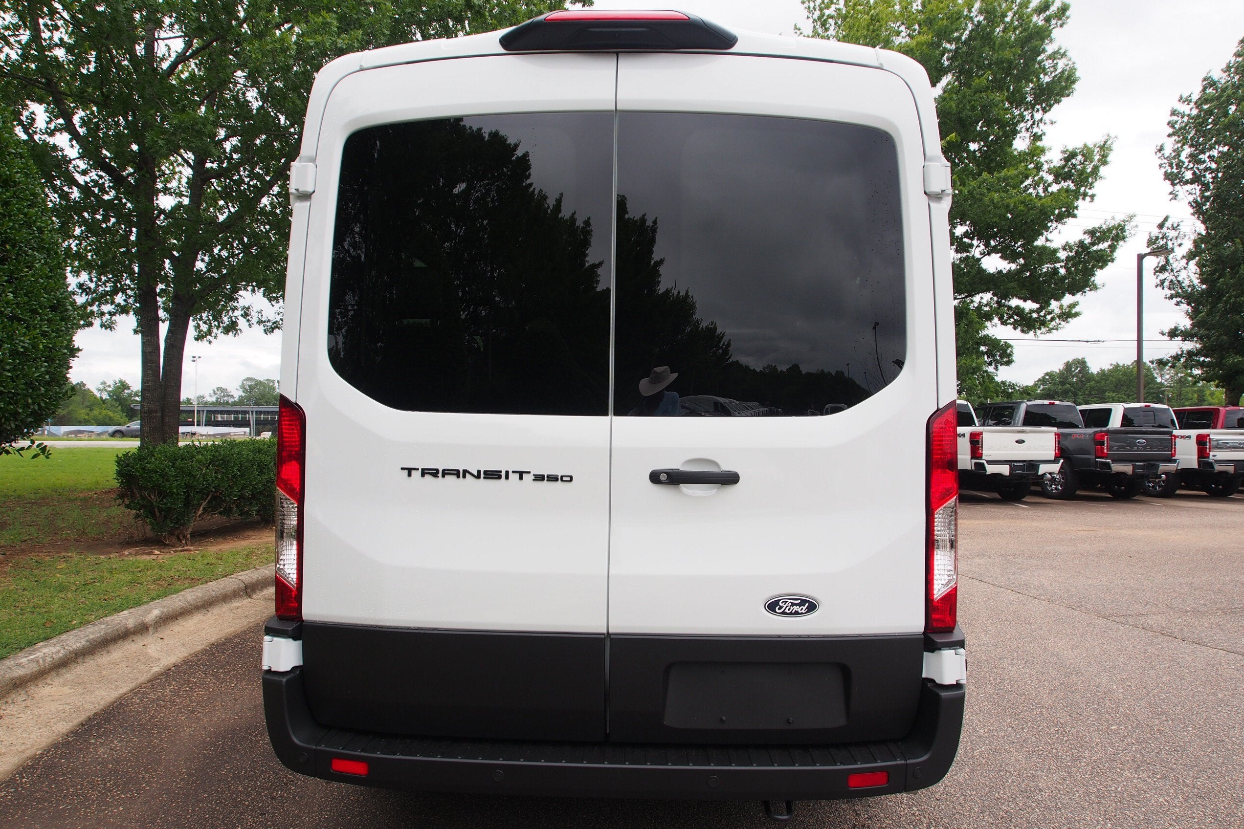 2026 Ford Transit Passenger Wagon XL