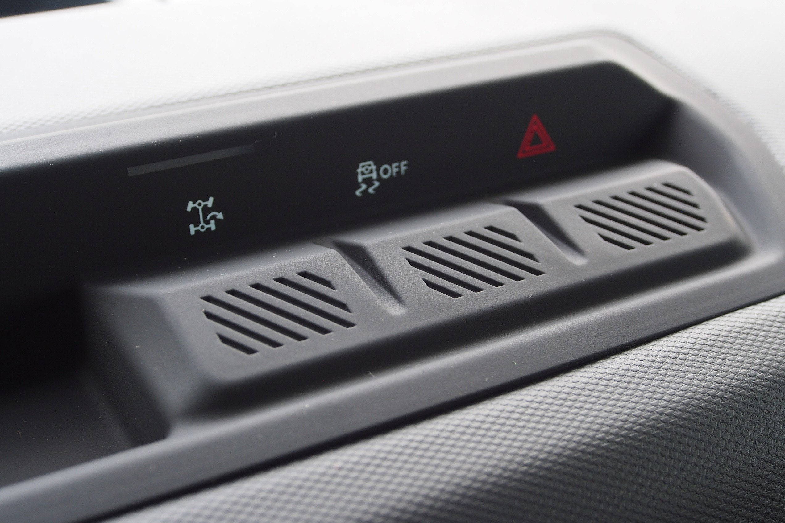 2025 Ford Bronco Base - Crossroads Courtesy Demo