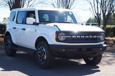 2026 Ford Bronco Outer Banks - Crossroads Courtesy Demo