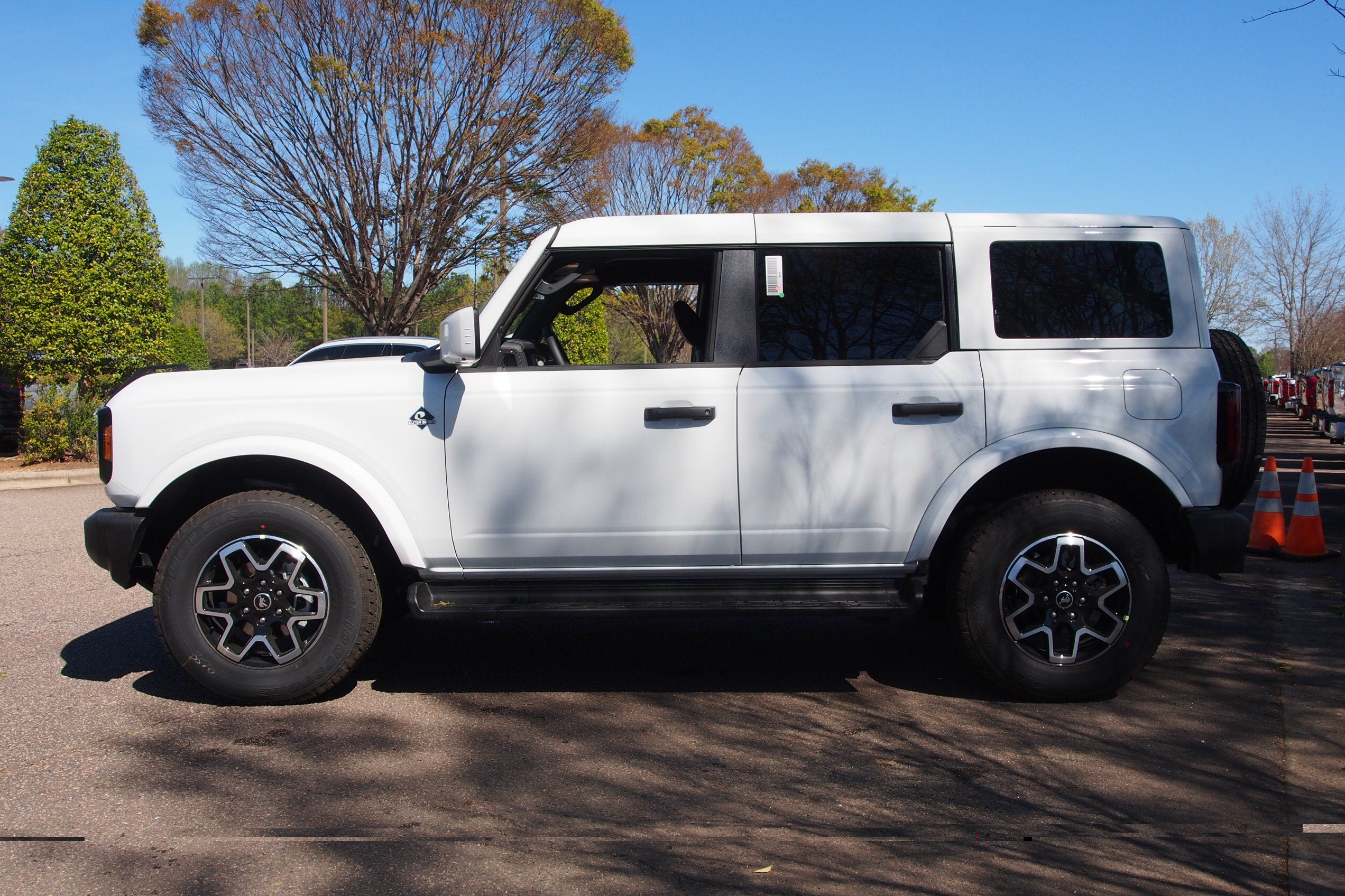 2026 Ford Bronco Outer Banks - Crossroads Courtesy Demo