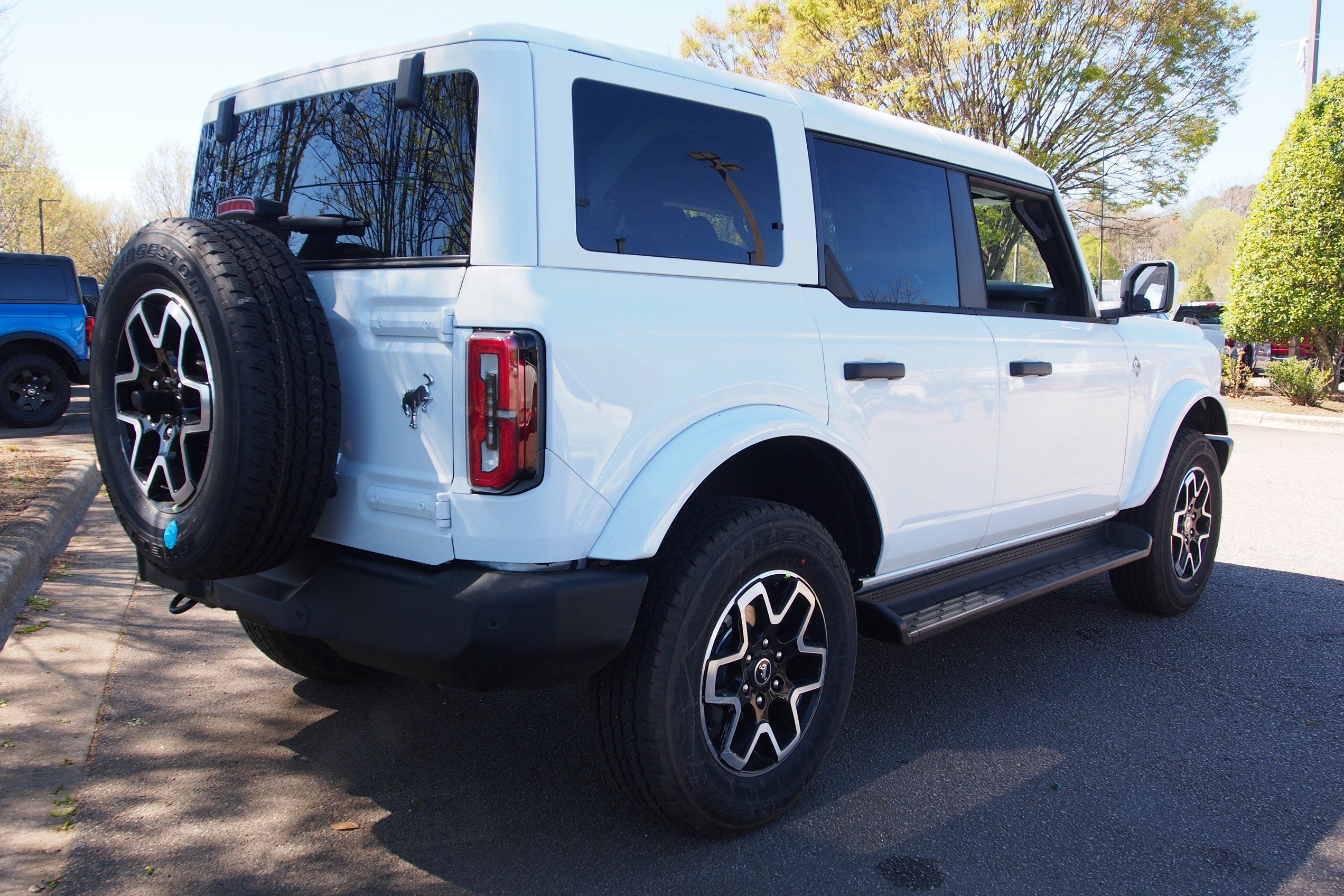 2026 Ford Bronco Outer Banks - Crossroads Courtesy Demo