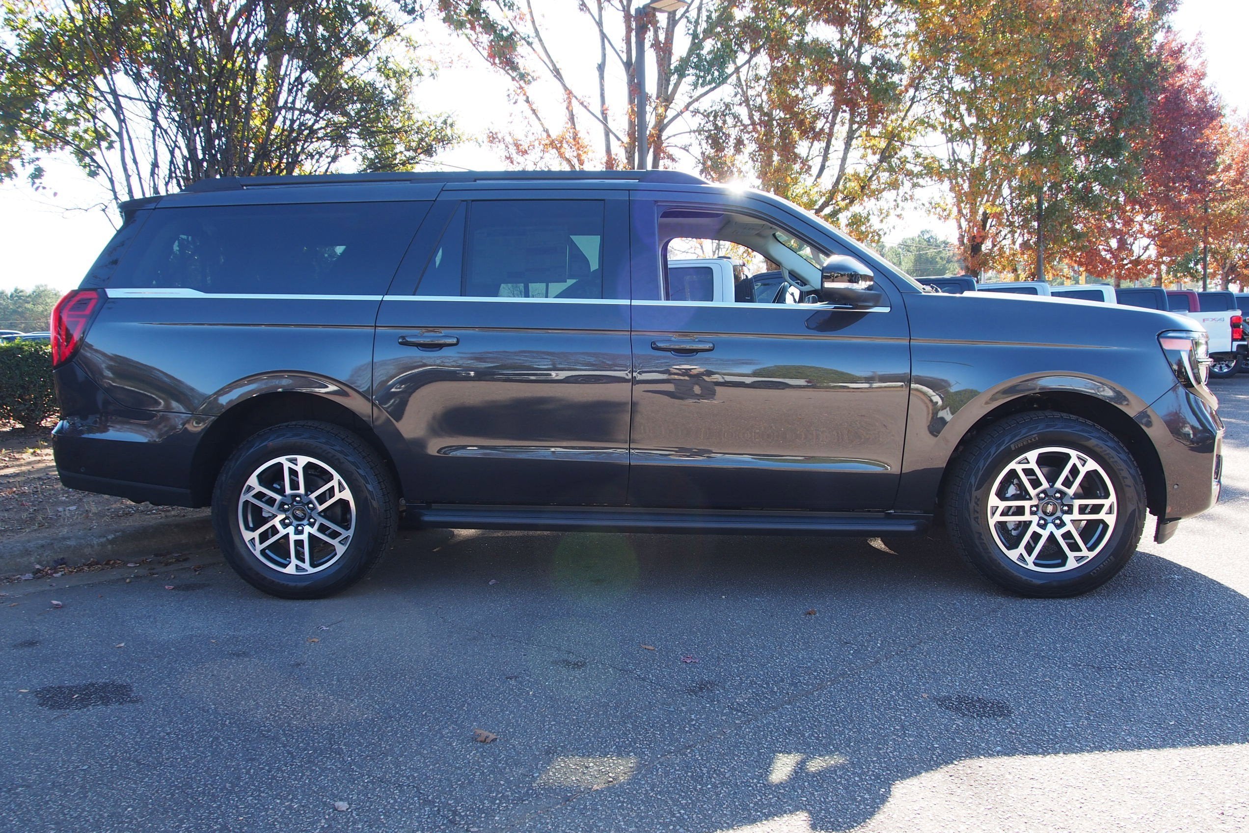 2025 Ford Expedition Max Active