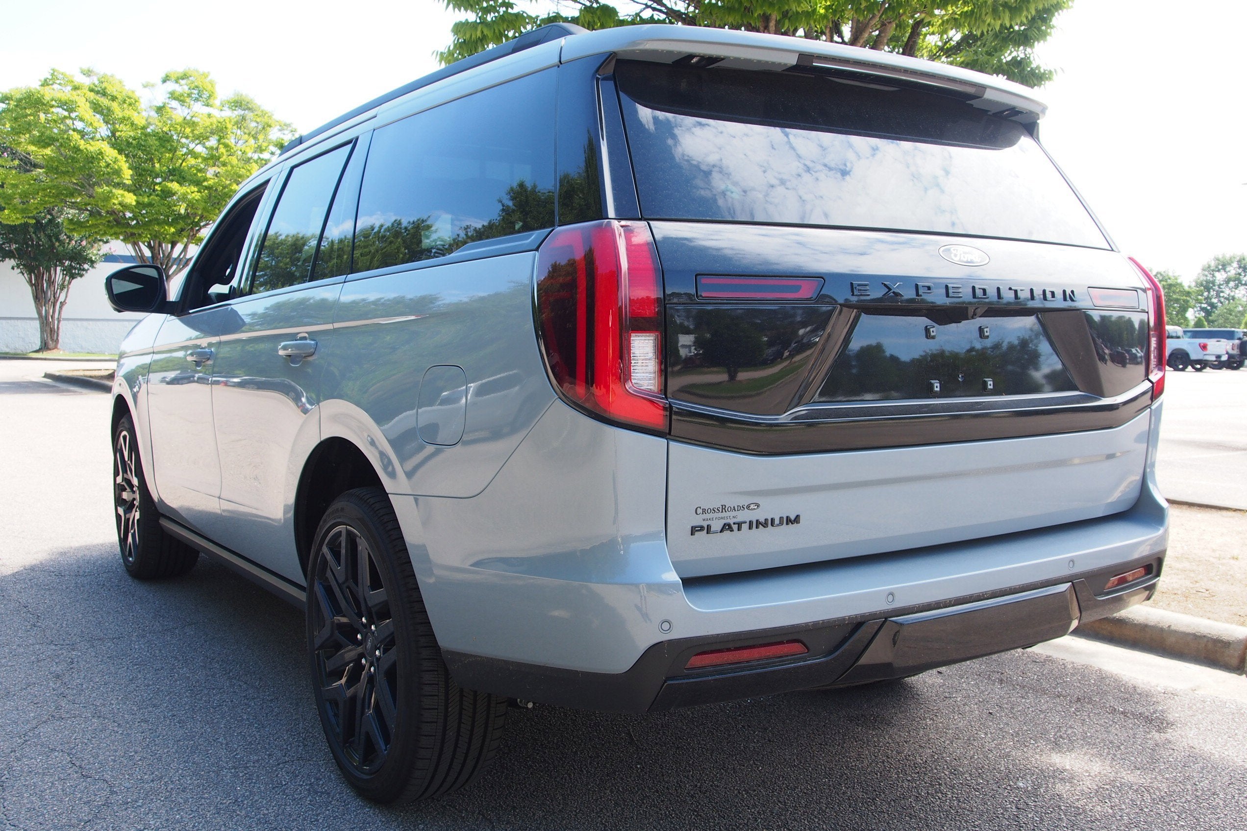 2026 Ford Expedition Platinum - Crossroads Courtesy Demo