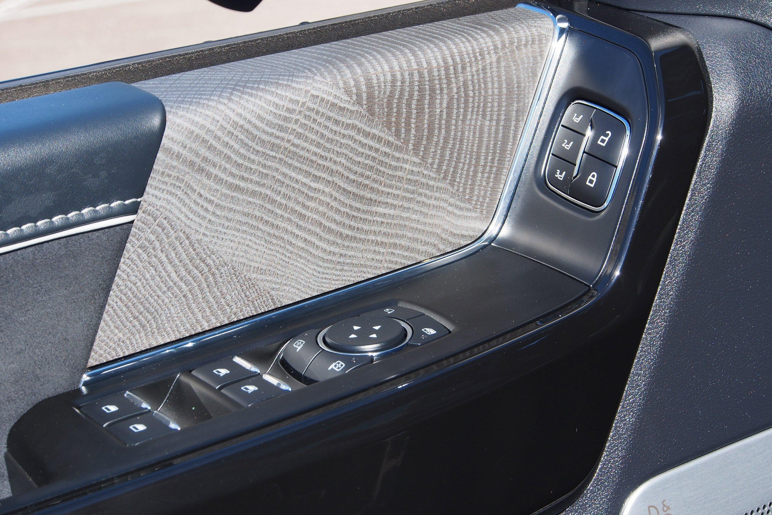 2023 Ford F-150 Lightning Platinum