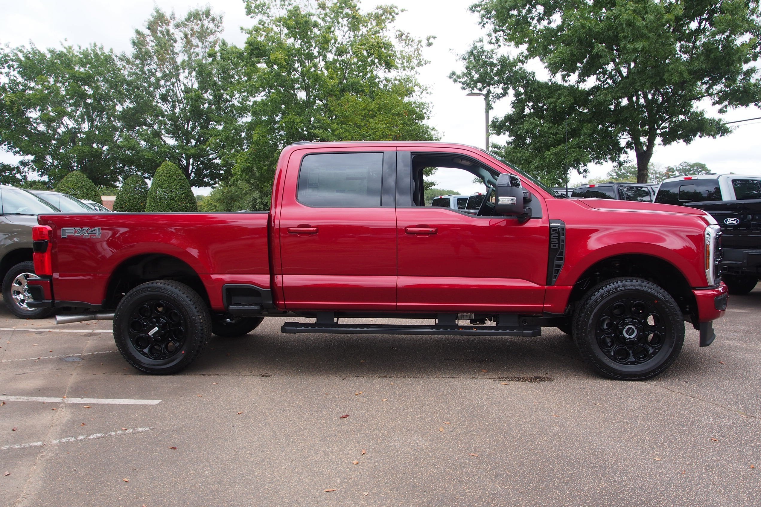 2027 Ford Super Duty F-250 SRW LARIAT