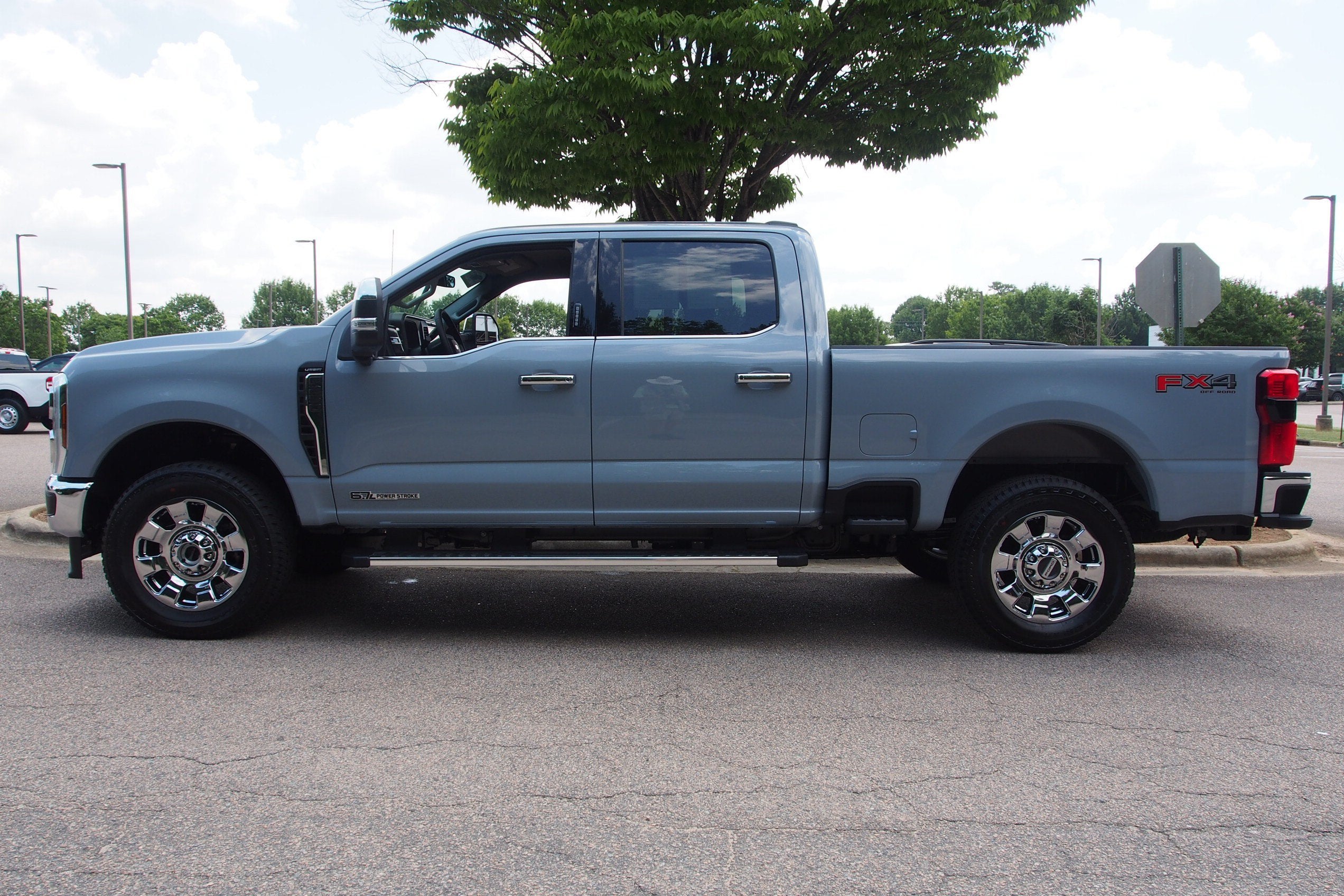 2026 Ford Super Duty F-250 SRW LARIAT