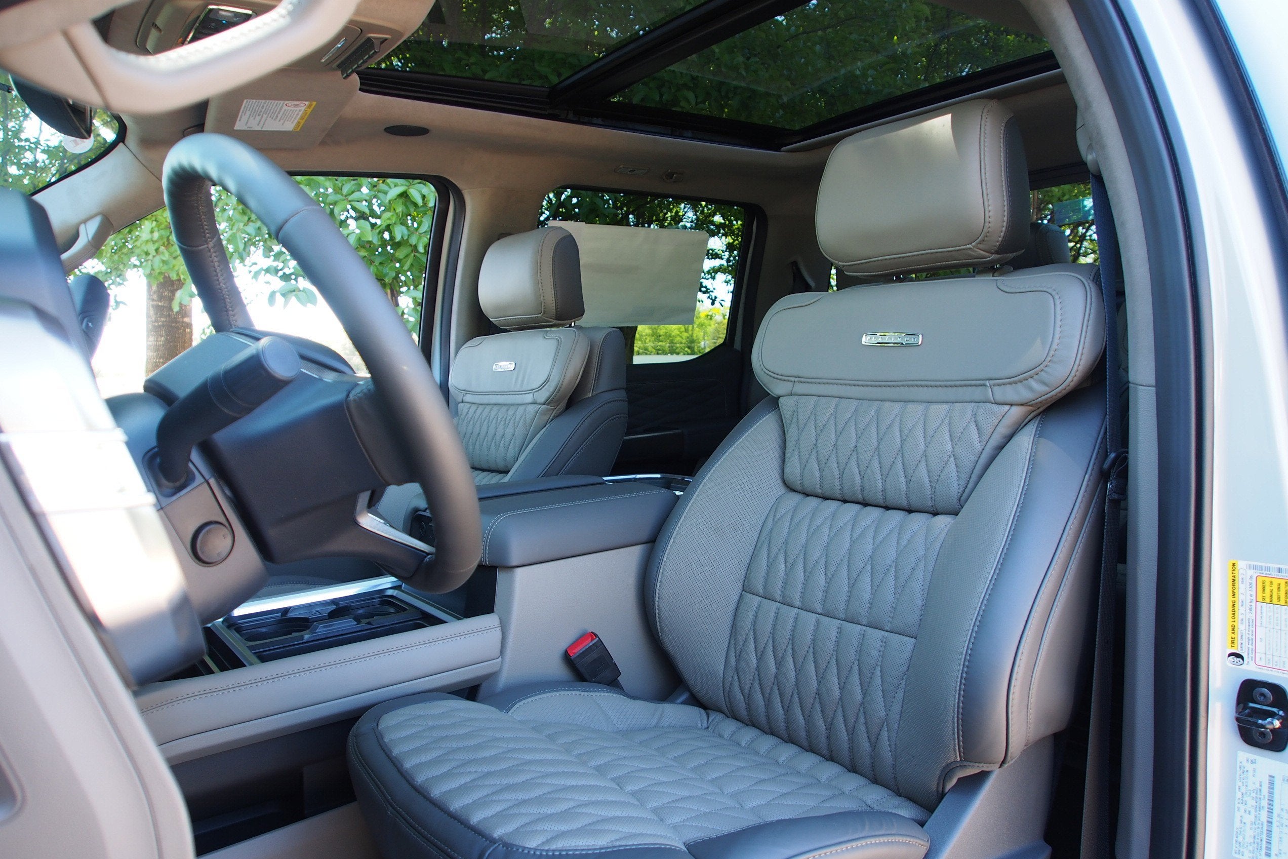 2026 Ford Super Duty F-350 DRW Platinum