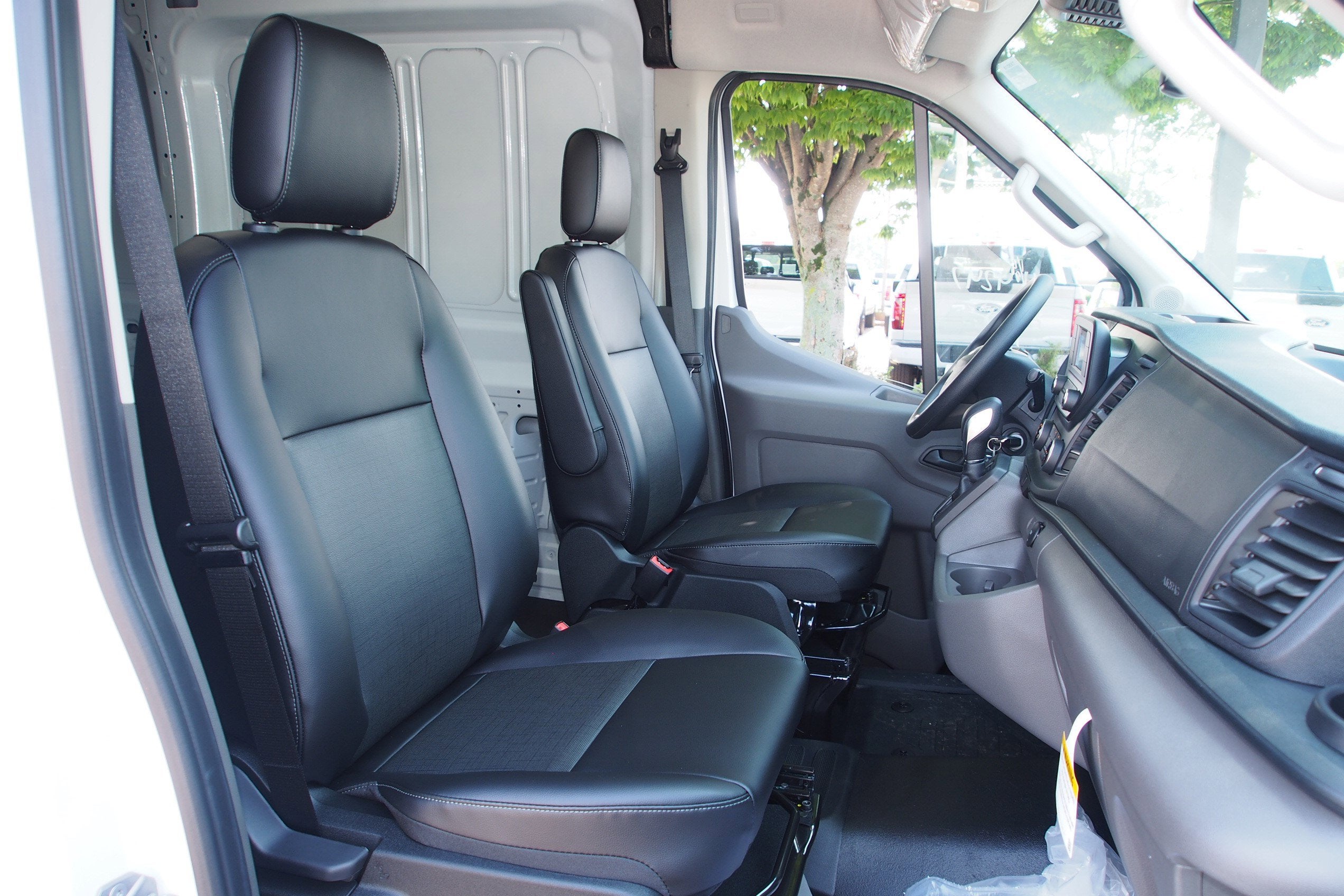 2025 Ford Transit Cargo Van Base