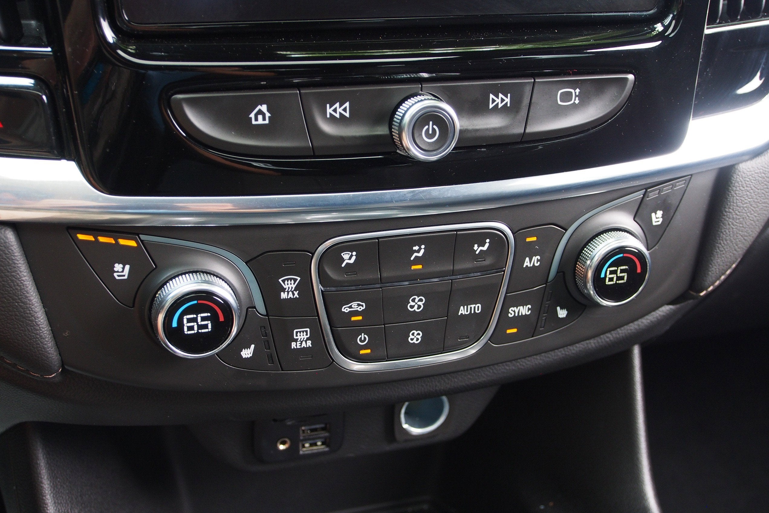 2023 Chevrolet Traverse High Country
