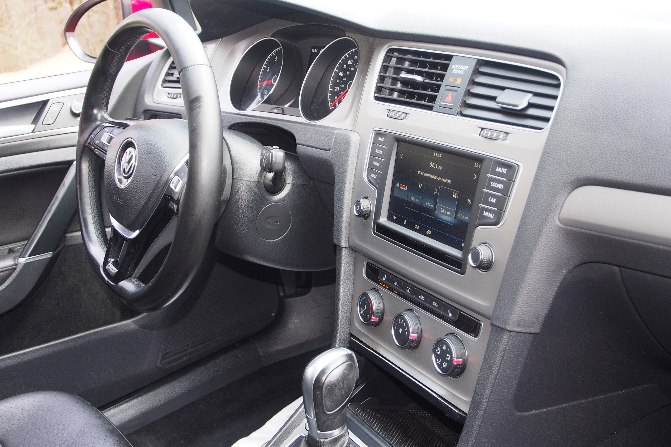 2017 Volkswagen Golf SE