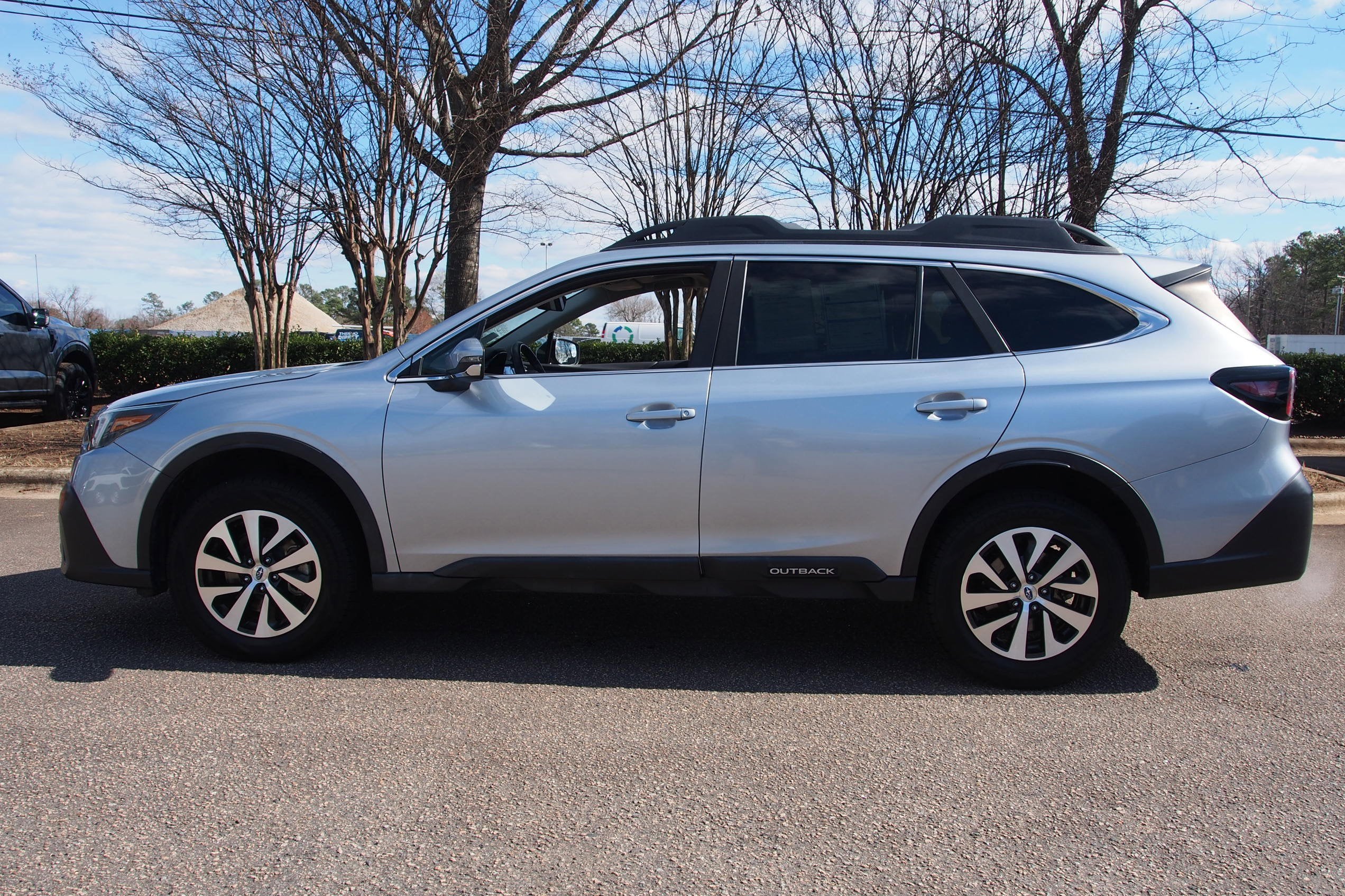 2022 Subaru Outback Premium