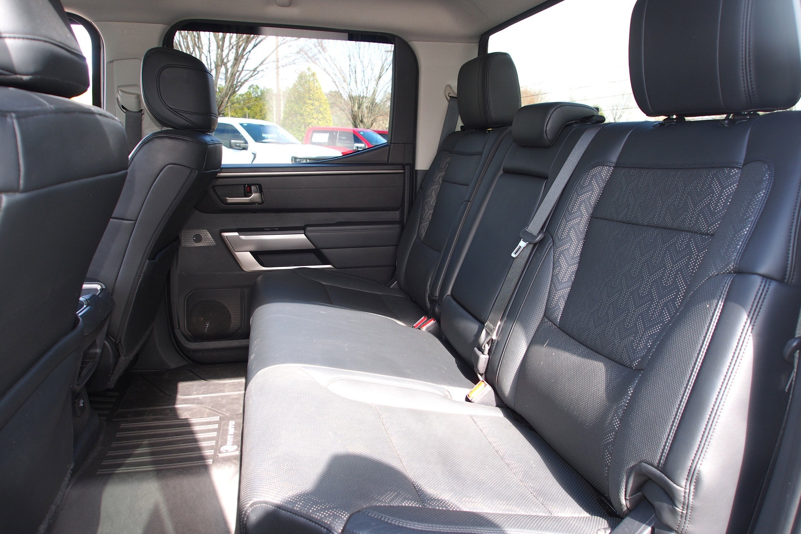 2022 Toyota Tundra 4WD SR5