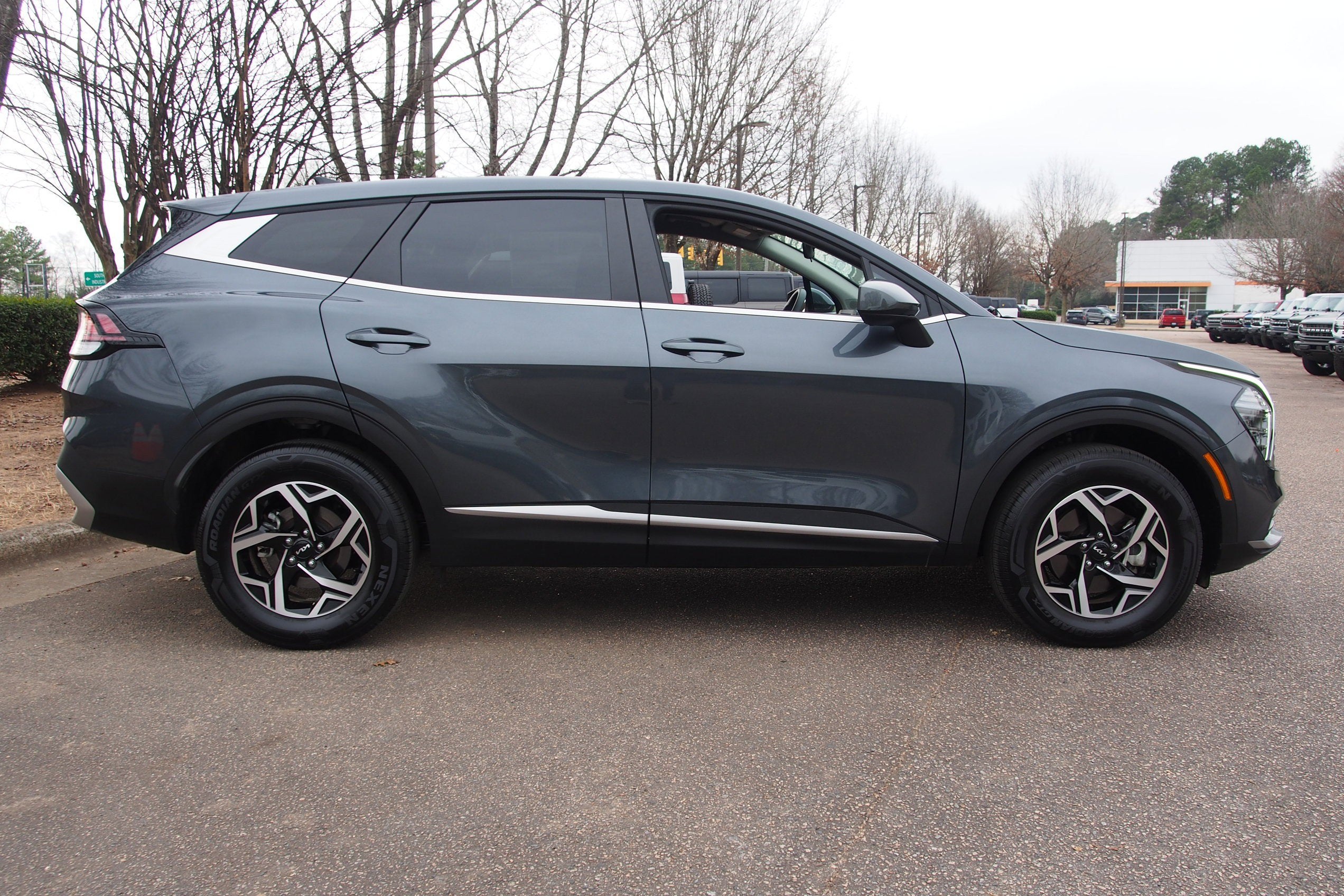 2024 Kia Sportage LX