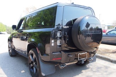 2024 Land Rover Defender V8