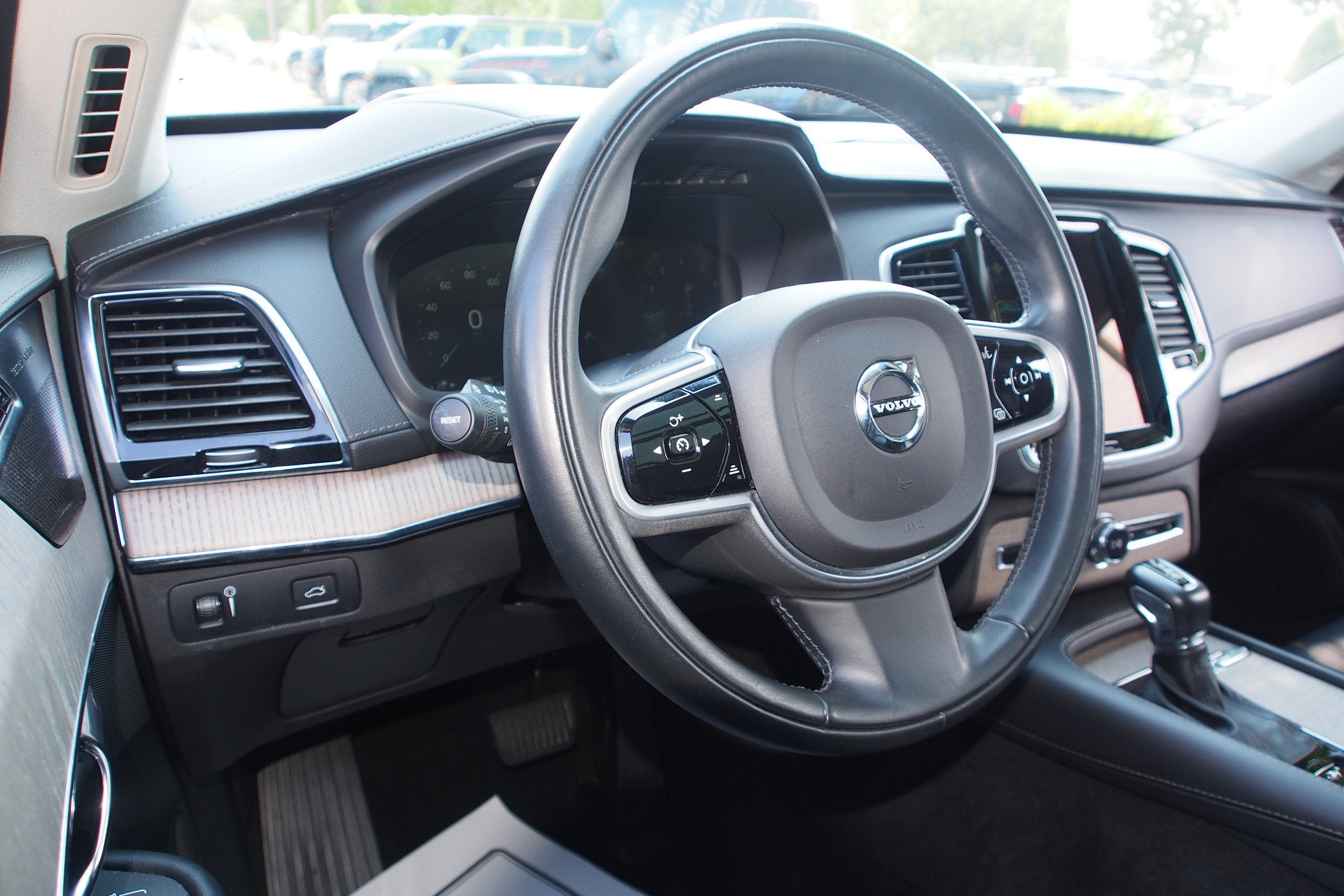 2022 Volvo XC90 Inscription