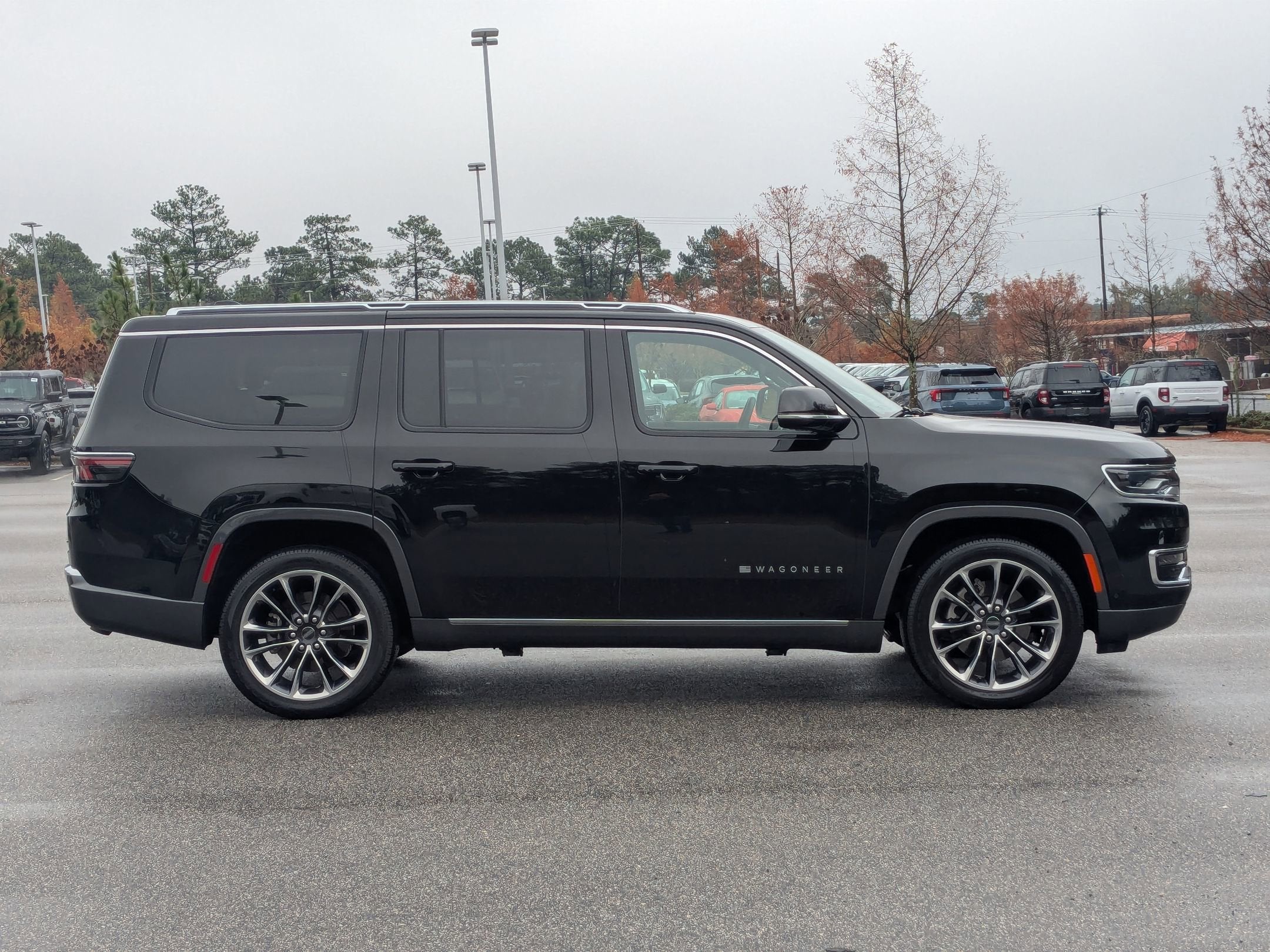 2022 Jeep Wagoneer Series III