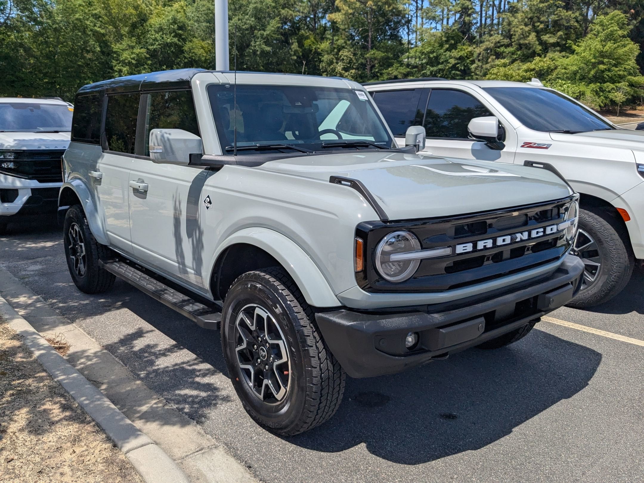 2024 Ford Bronco Outer Banks