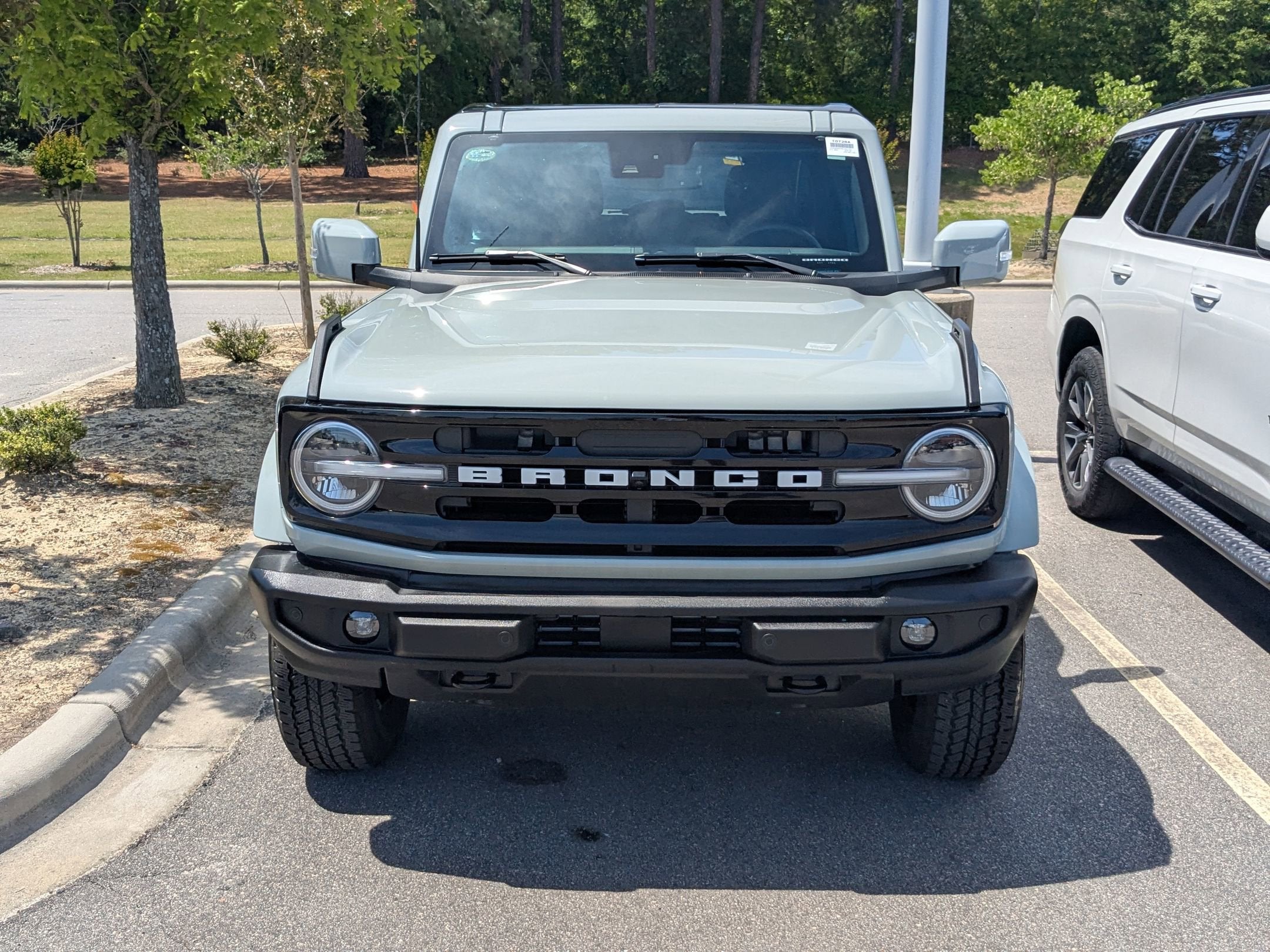 2024 Ford Bronco Outer Banks