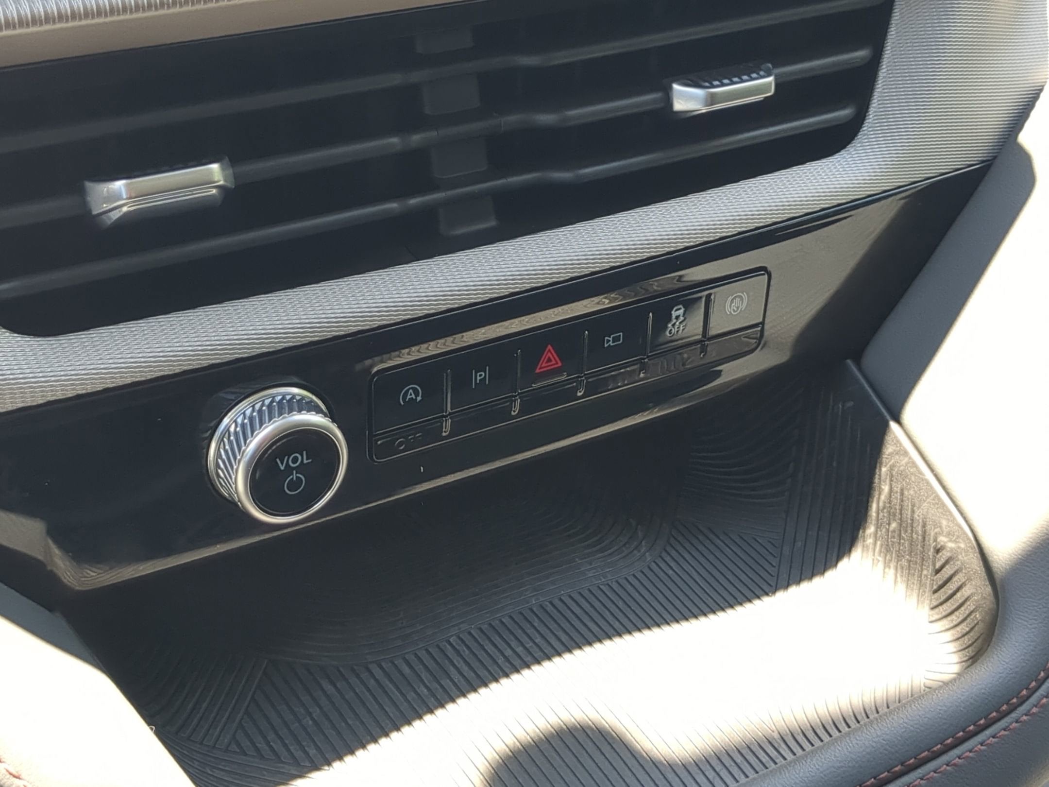2026 Ford Explorer Active - Crossroads Courtesy Demo