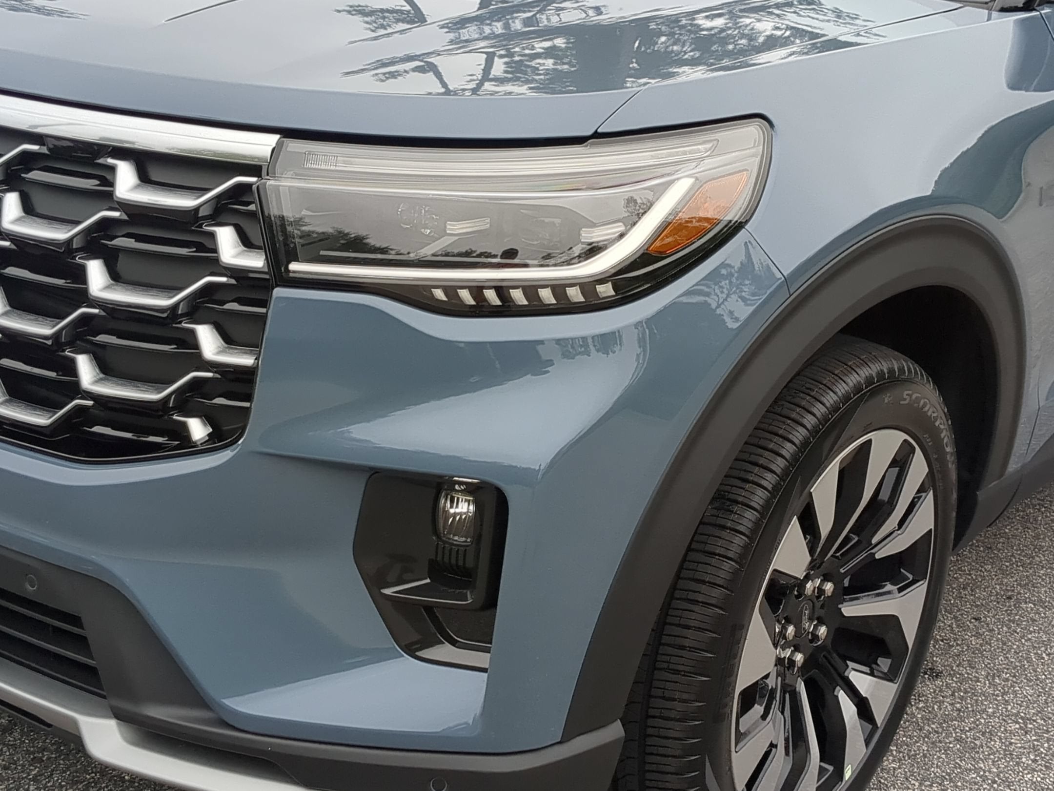 2027 Ford Explorer Platinum