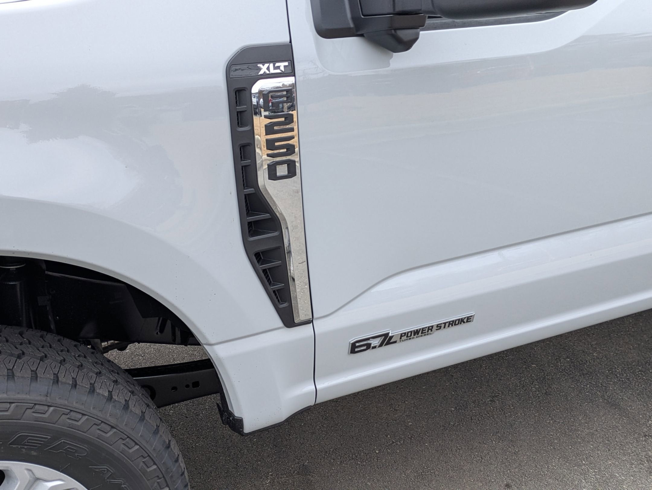 2026 Ford Super Duty F-250 SRW XLT