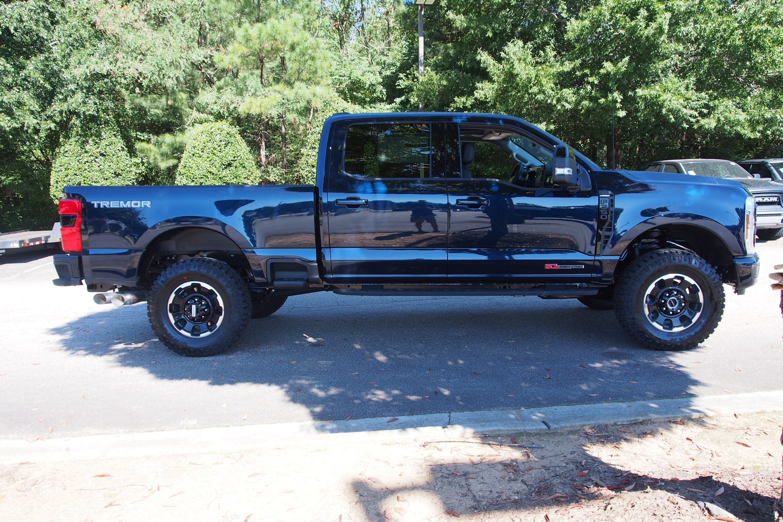 2025 Ford Super Duty F-350 SRW LARIAT