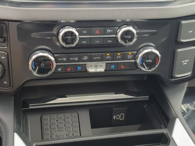 2027 Ford Super Duty F-350 SRW Platinum