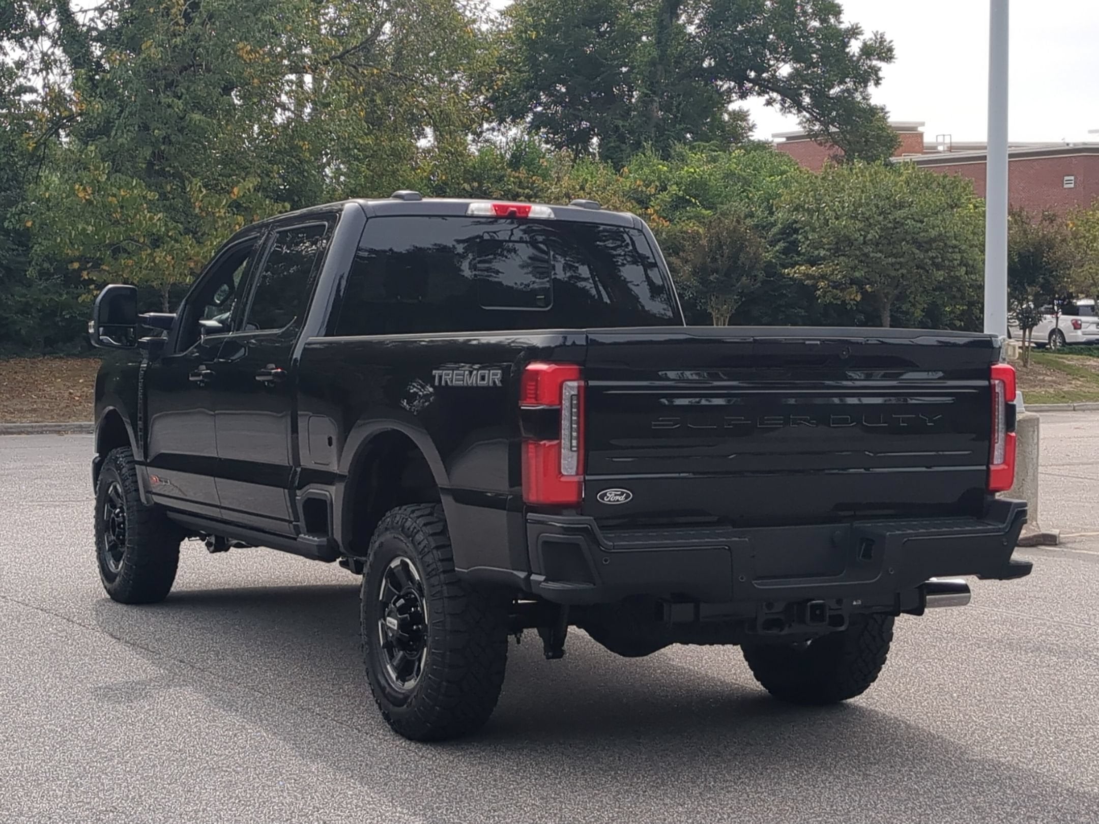 2027 Ford Super Duty F-350 SRW Platinum