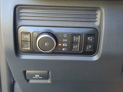2027 Ford Super Duty F-350 SRW LARIAT
