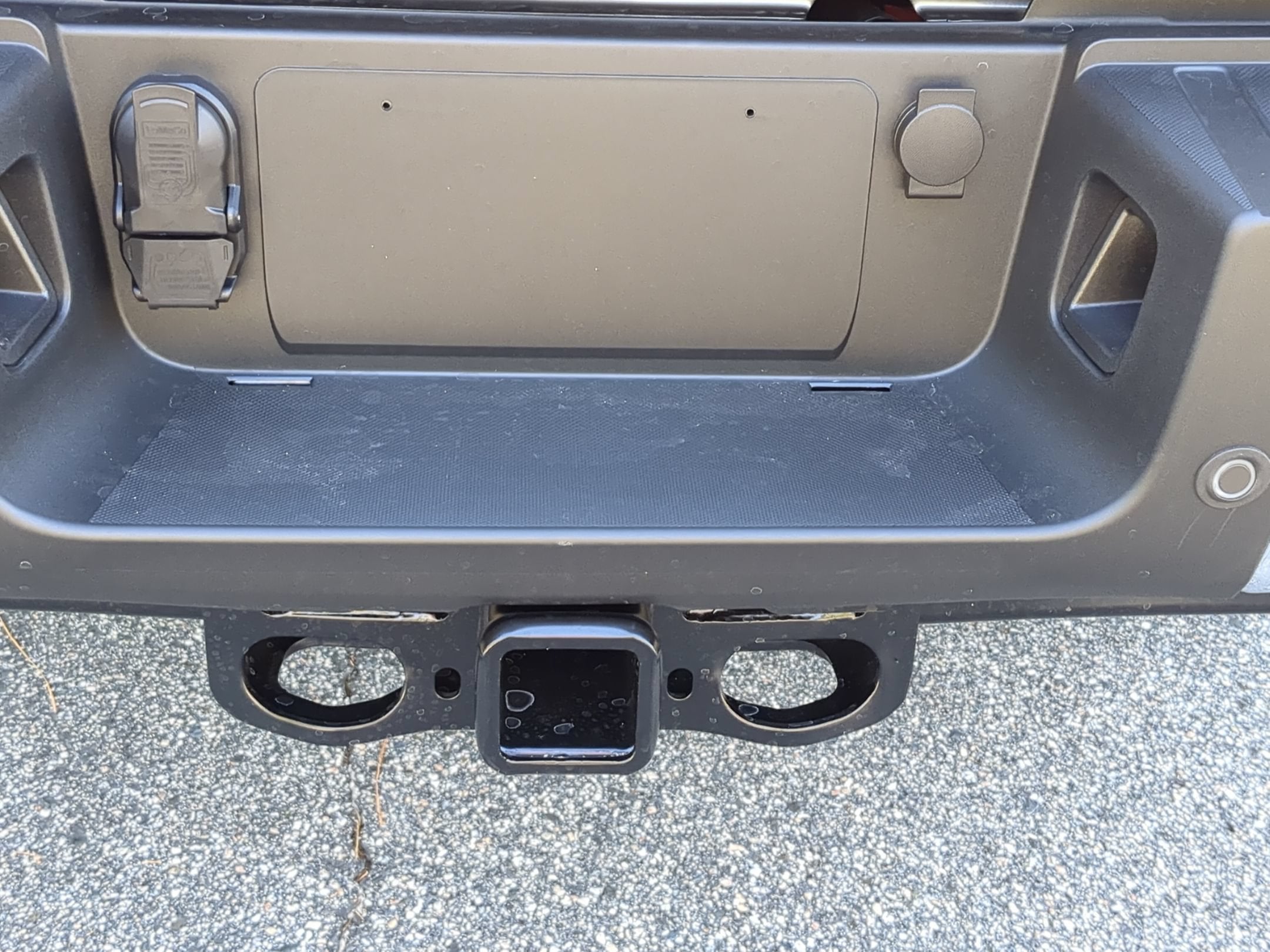 2027 Ford Super Duty F-350 SRW LARIAT