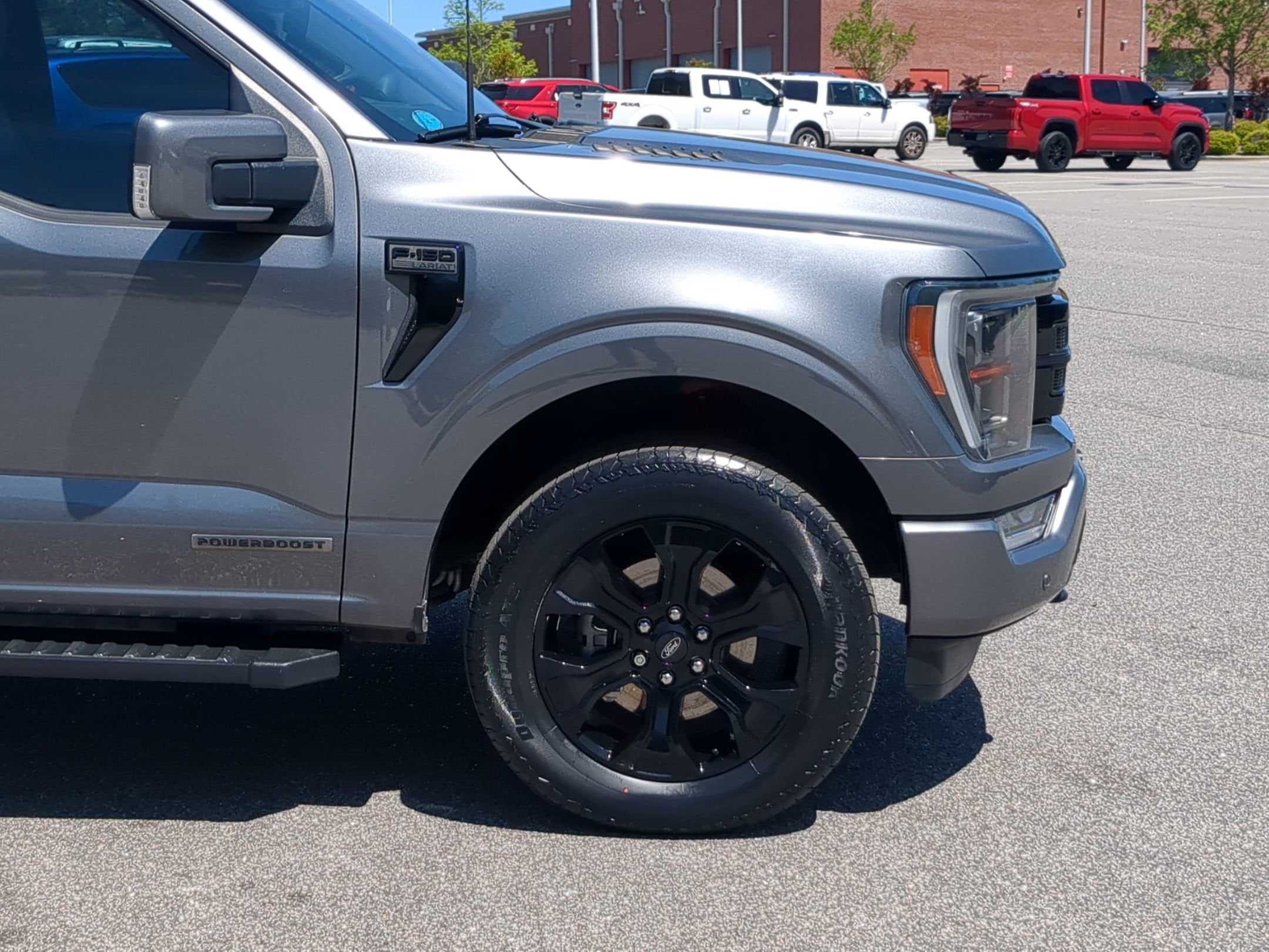 2023 Ford F-150 LARIAT