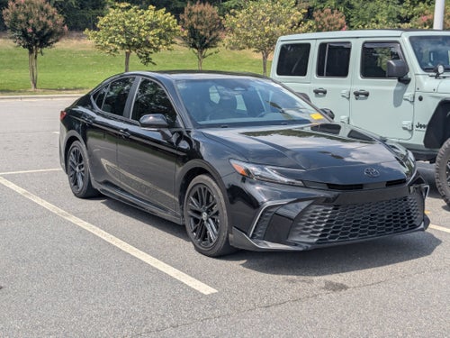 2025 Toyota Camry SE