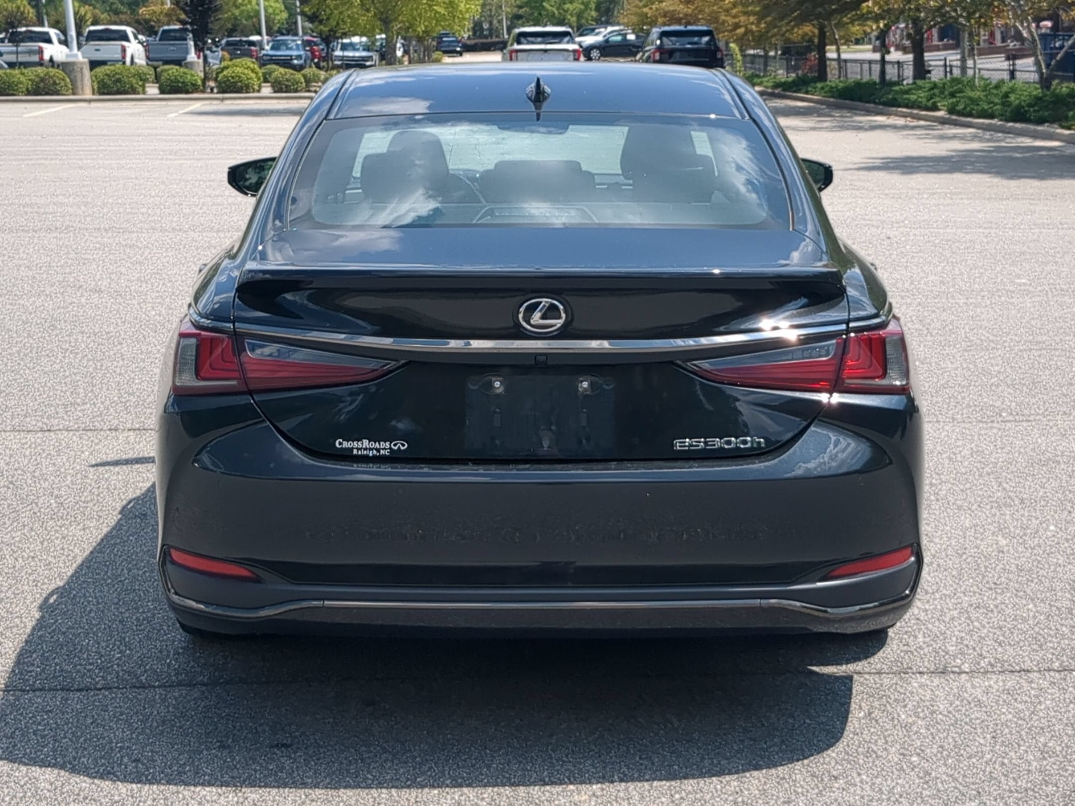 2024 Lexus ES ES 300h F SPORT Handling