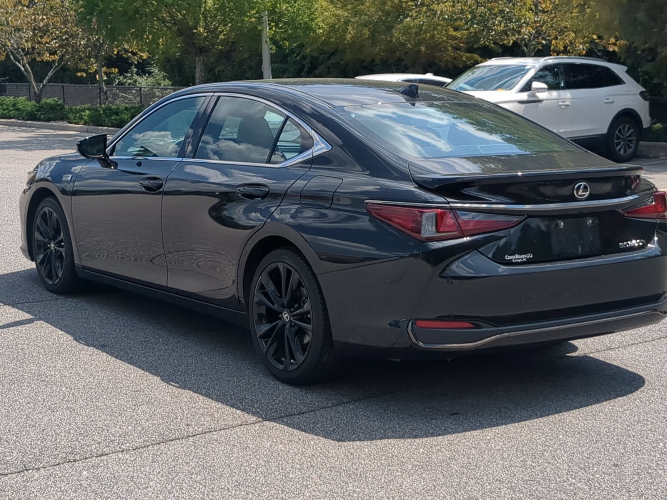 2024 Lexus ES ES 300h F SPORT Handling