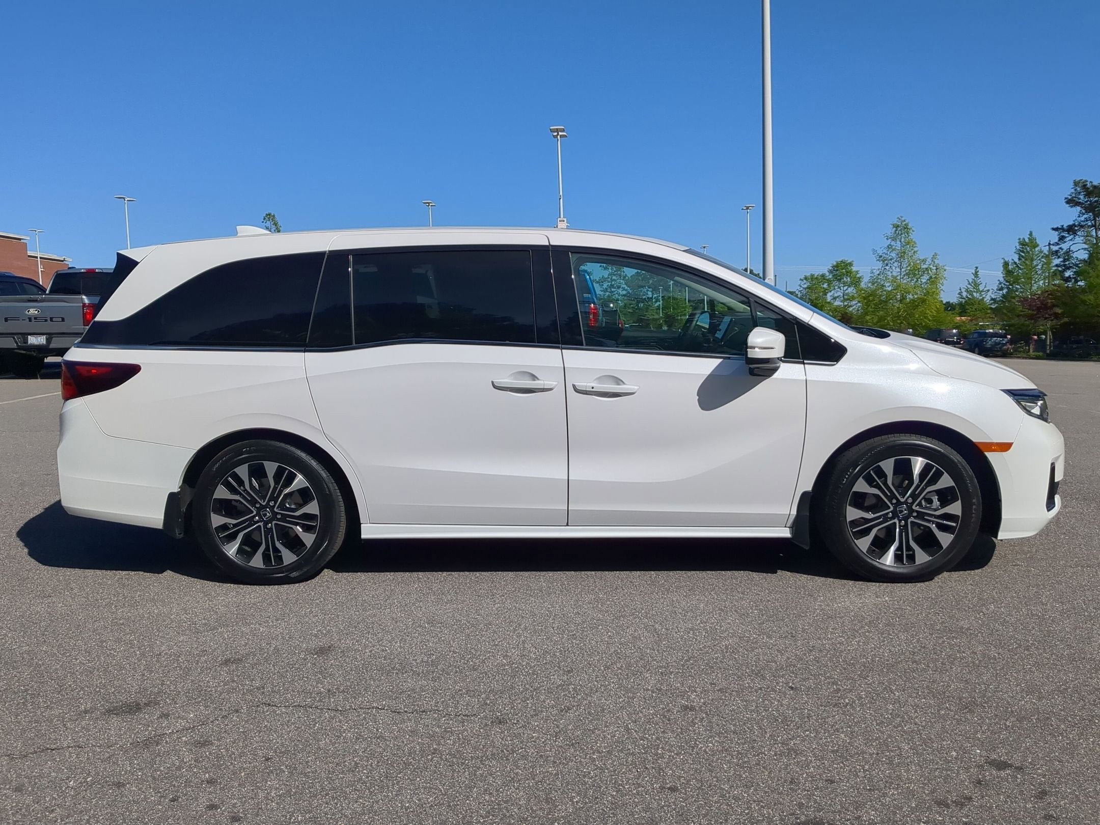 2025 Honda Odyssey Elite