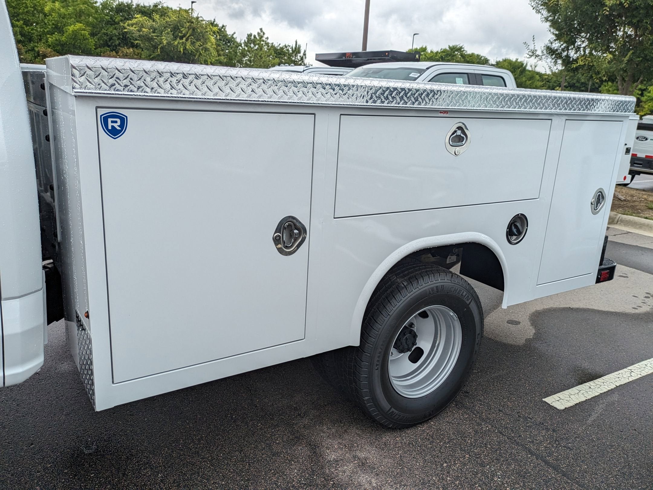 2025 Ford Super Duty F-350 DRW XL