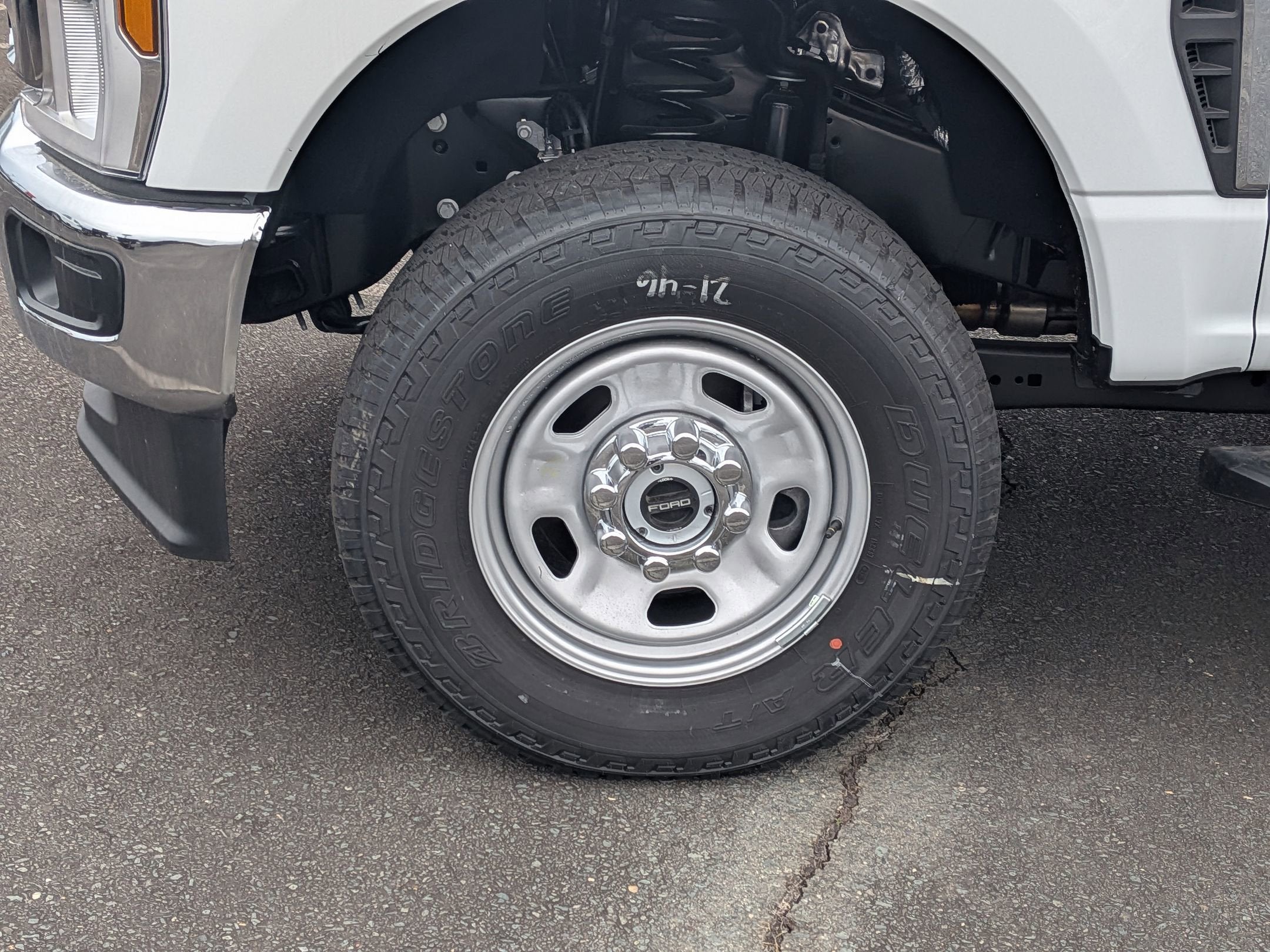 2025 Ford Super Duty F-350 SRW XL