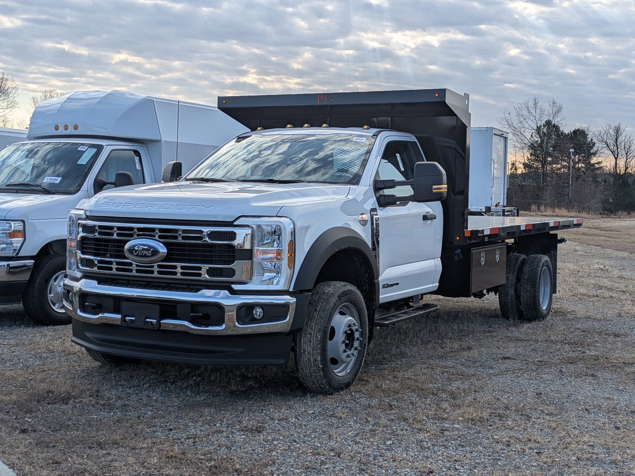 2026 Ford Super Duty F-550 DRW XL