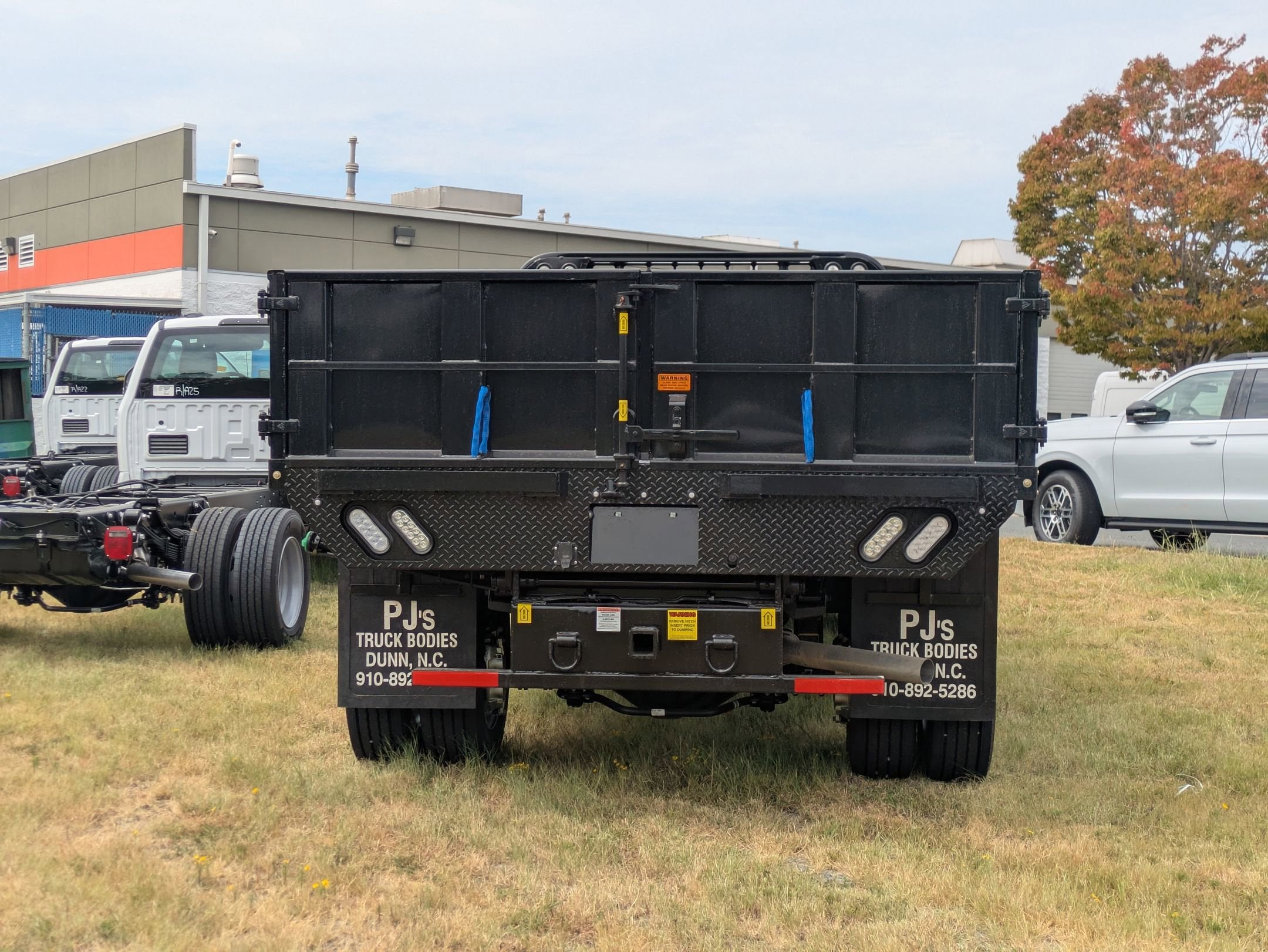 2025 Ford Super Duty F-600 DRW XL