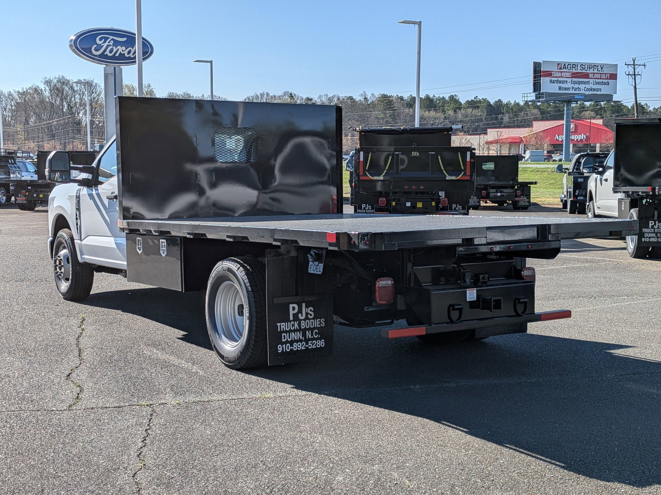2026 Ford Super Duty F-350 DRW XL
