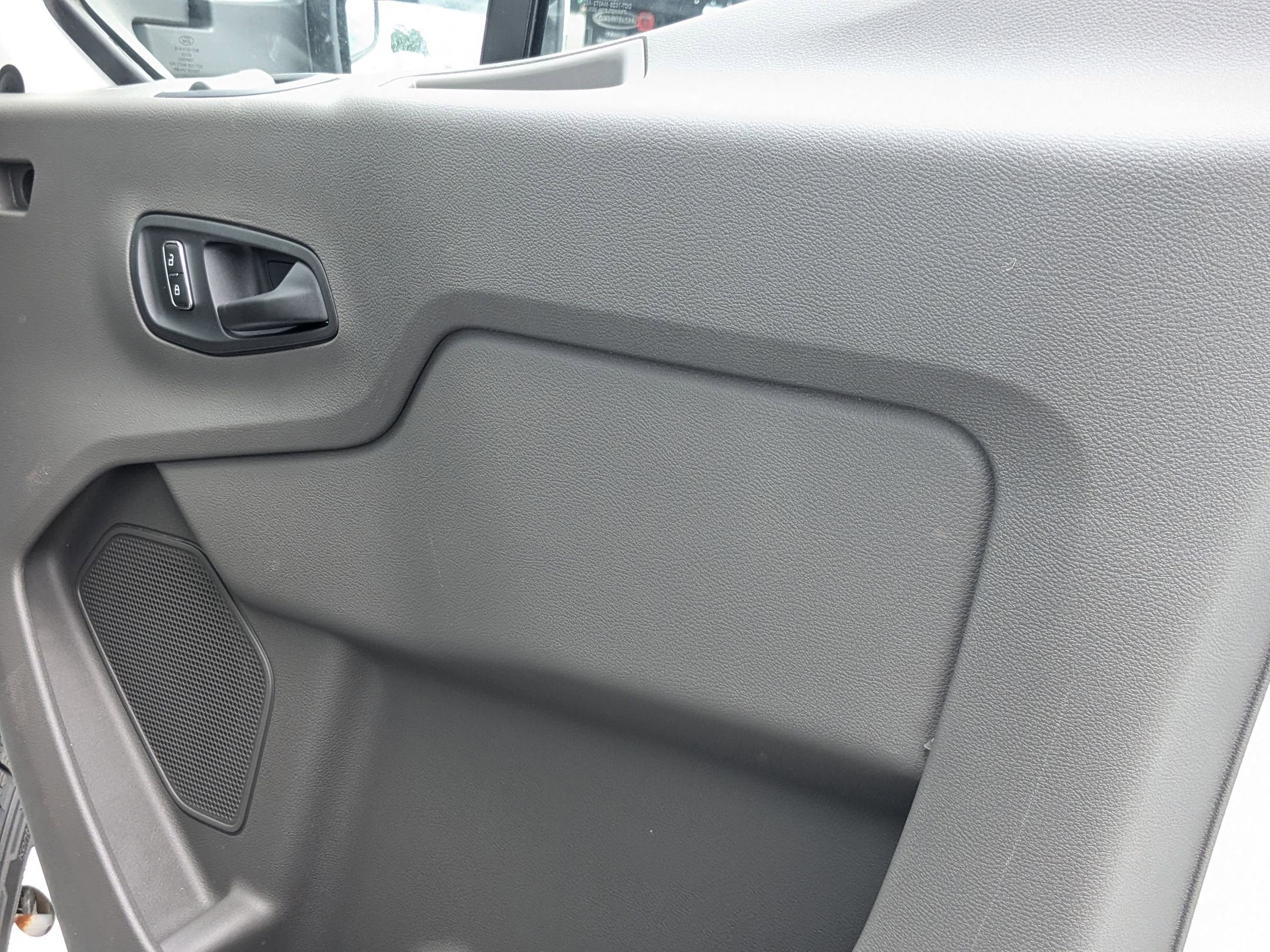 2024 Ford Transit Chassis Base 14FT Box