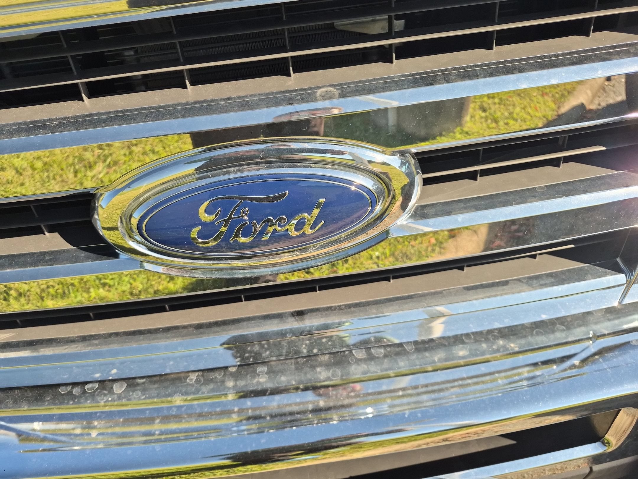 2025 Ford E-Series Cutaway Base