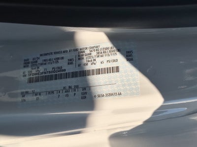2025 Ford E-Series Cutaway Base