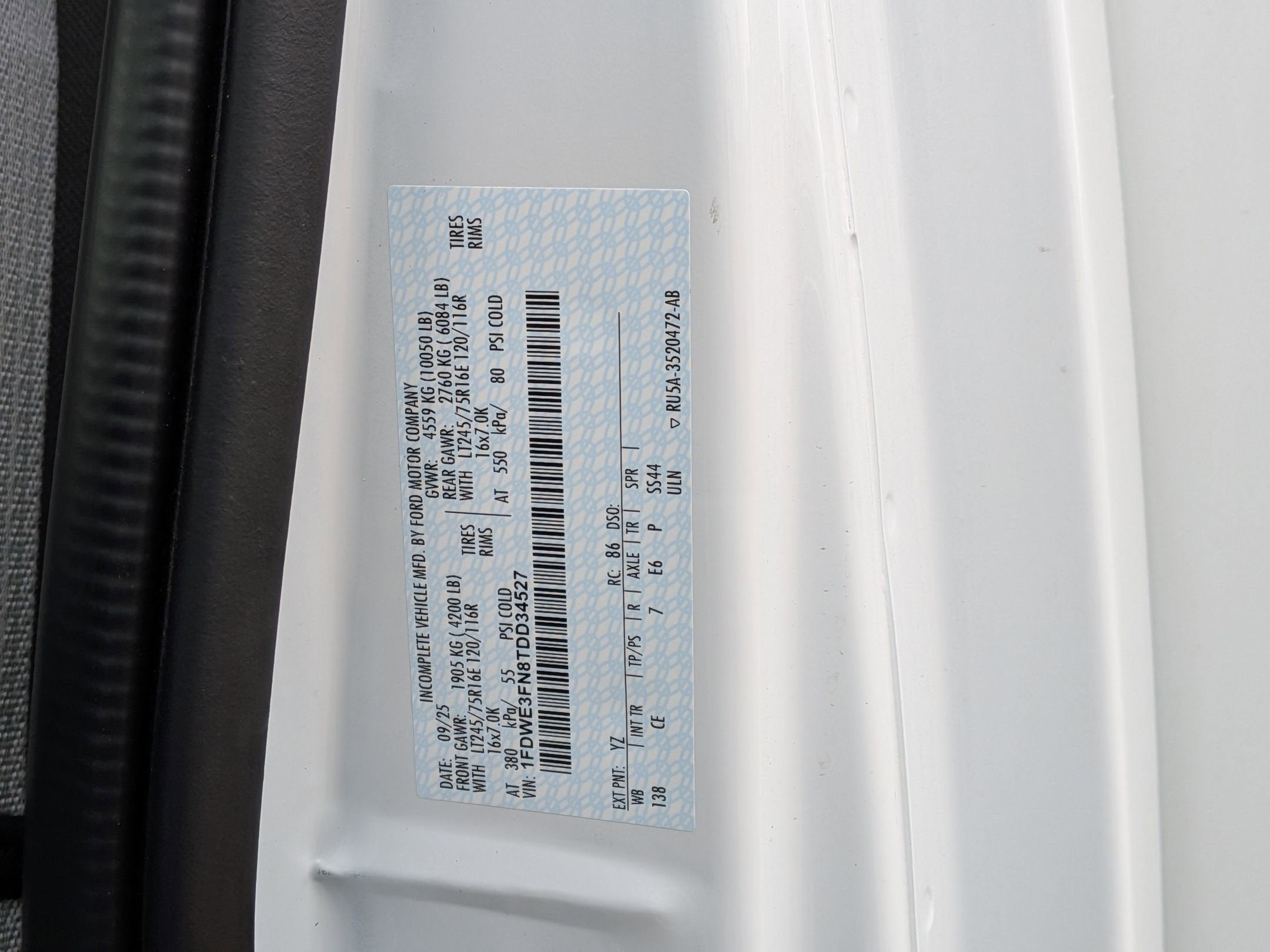 2026 Ford E-Series Cutaway Base