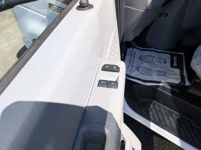 2027 Ford E-Series Cutaway Base