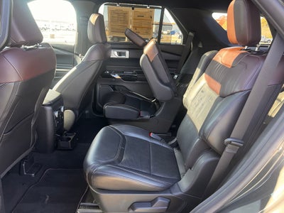 2022 Ford Explorer Platinum