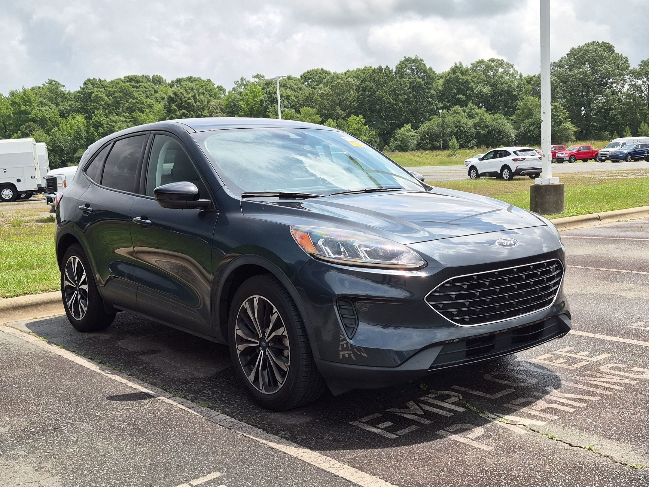 2022 Ford Escape SE